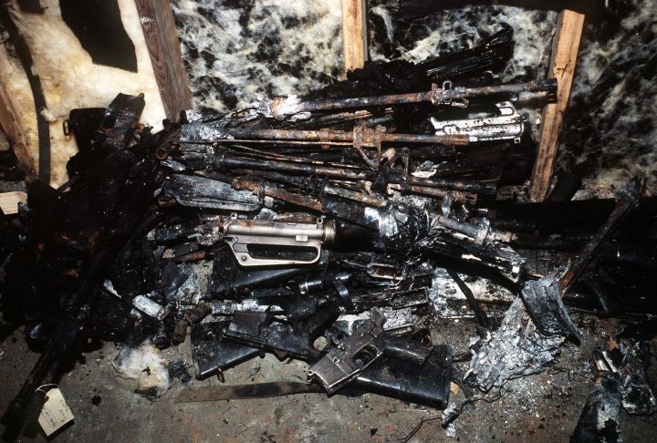Charred weapons found in the wreckage of Arrow Air Flight 1285. Courtesy: commons.wikimedia.org