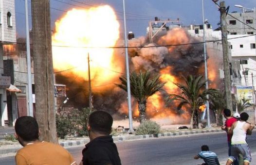 gaza-city-bomb-afp