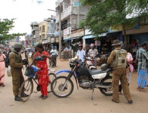 Search Operation in Vavuniya town www.sundaytimes.lk