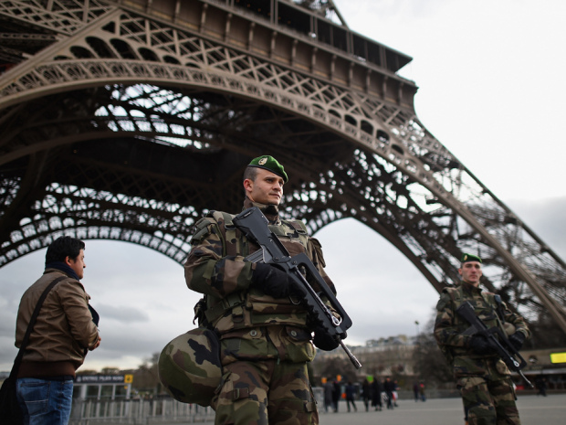 BESTPIX France Deploys 10,000 Troops To Boost Security After Attacks